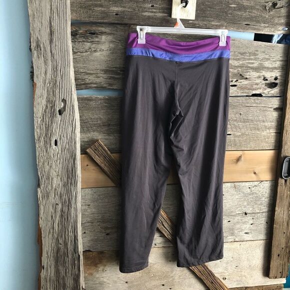 Reebok Size Med Grey Activewear Yoga Pants With Purple Waistband - Picture 3 of 5